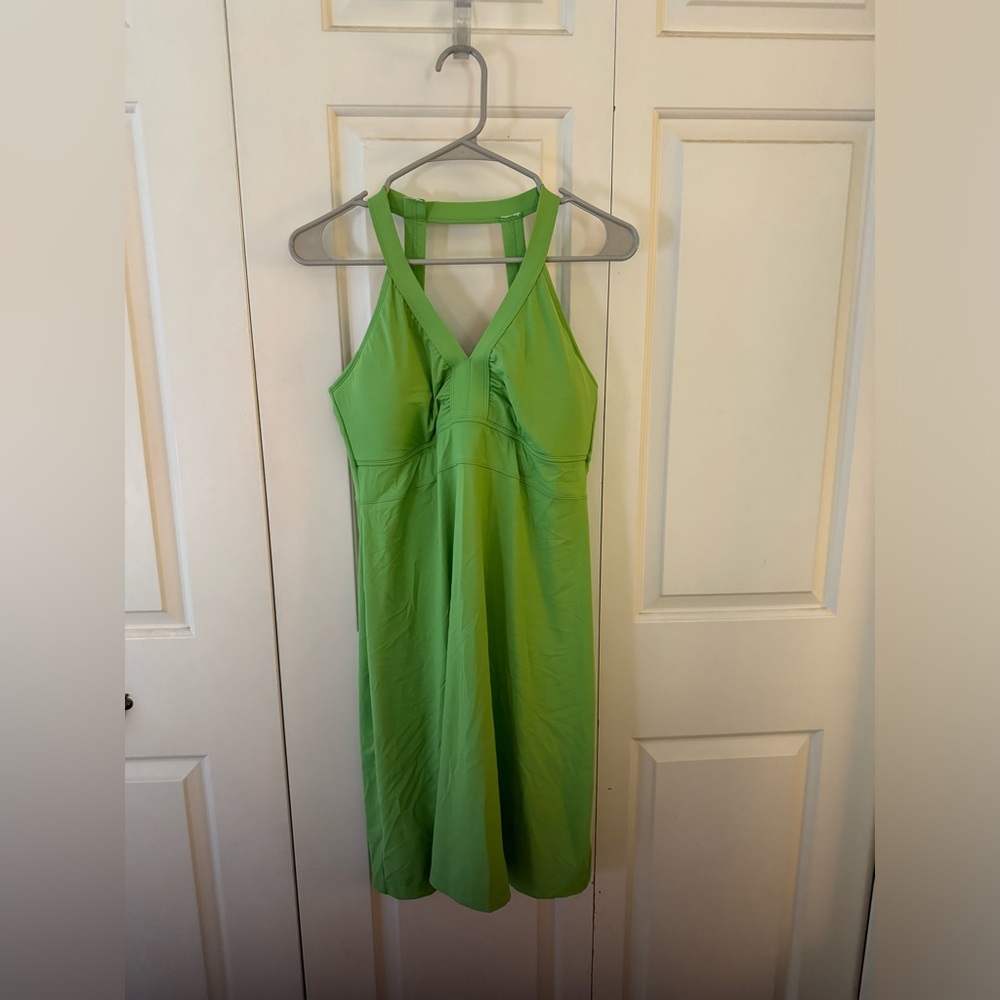 Excellent condition Athleta, lime green dress, moisture-wicking- adorable!!